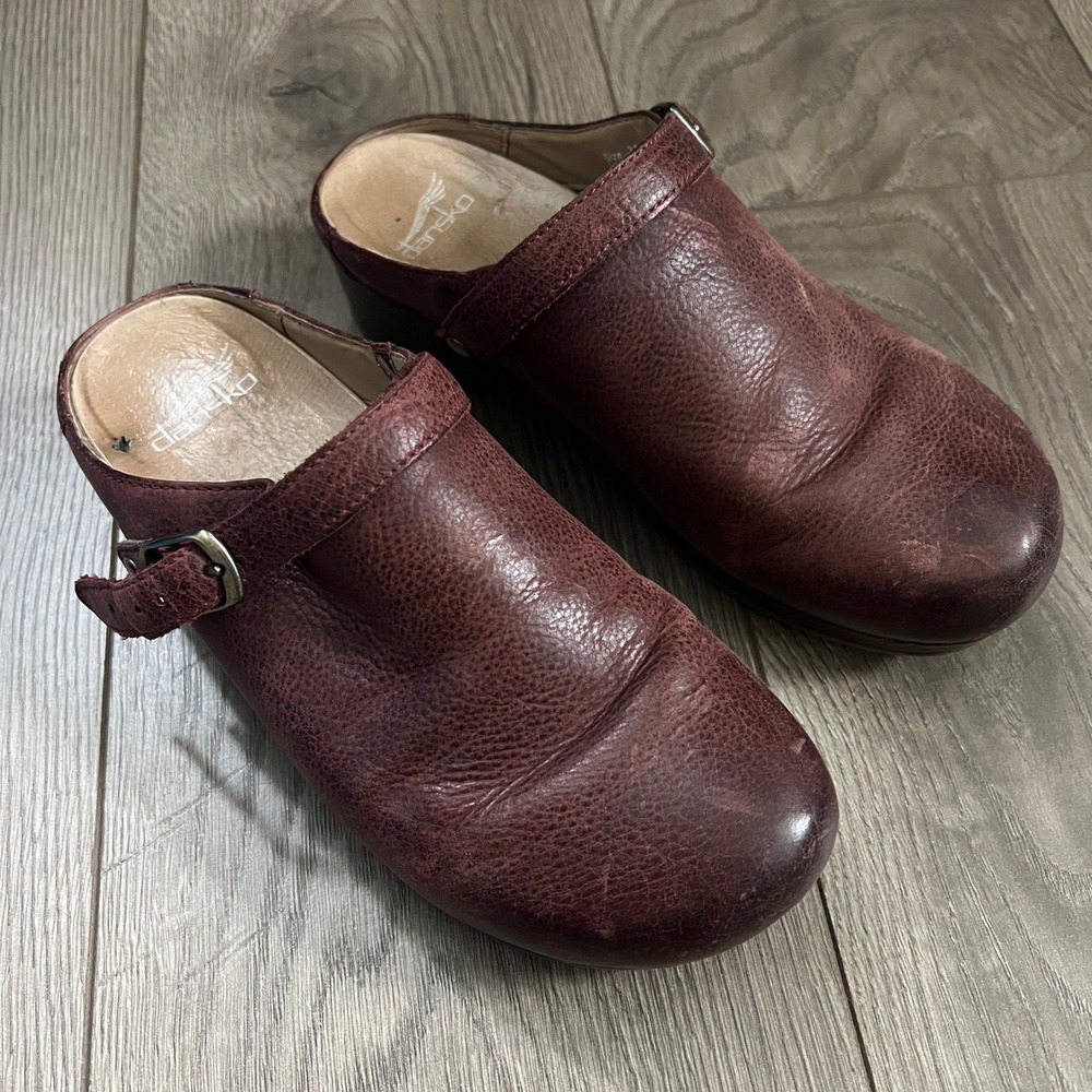 Dansko EUR 38 US 8 Berry Milled Burnished Slip On Clog Shoe Ruby Leather